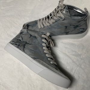 DKNY RIVKA LACE UP HIGH